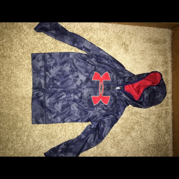Under armor hoodie - Picture 1 of 3
